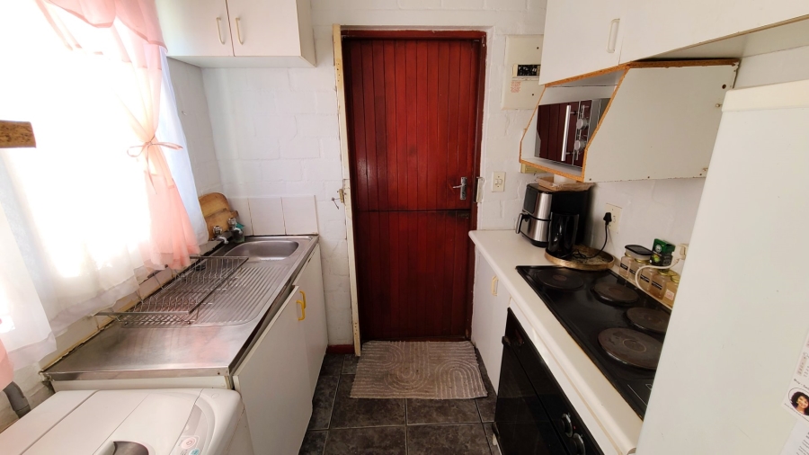 To Let 2 Bedroom Property for Rent in Silversands Western Cape